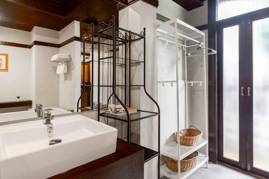 Sclass Villa & Swimming Pool , 10 Min From Airport Chiang Mai Exterior photo
